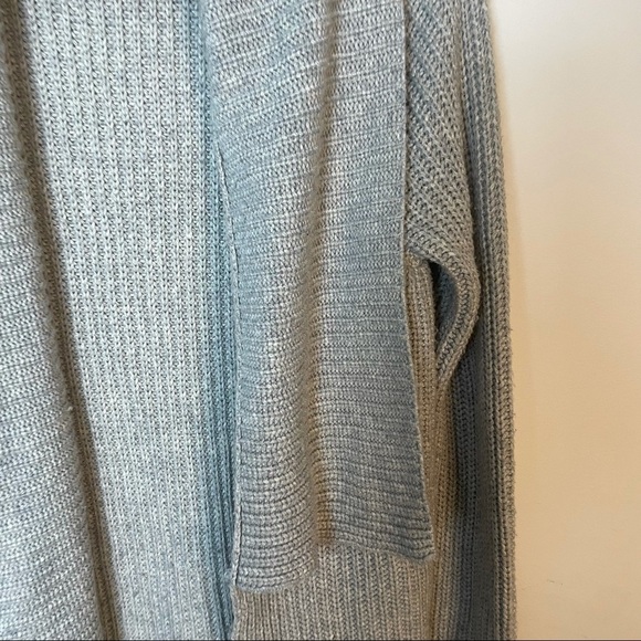 Fate Gray Minimalist Knot Cardigan Sweater Size M - Picture 2 of 9